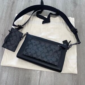 Authentic Coach crossbody